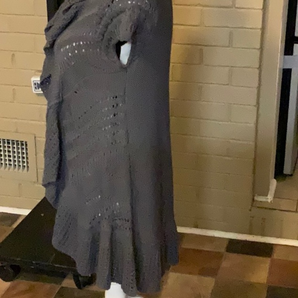 Venue Ruffle Sweater. NWOT - Picture 2 of 6